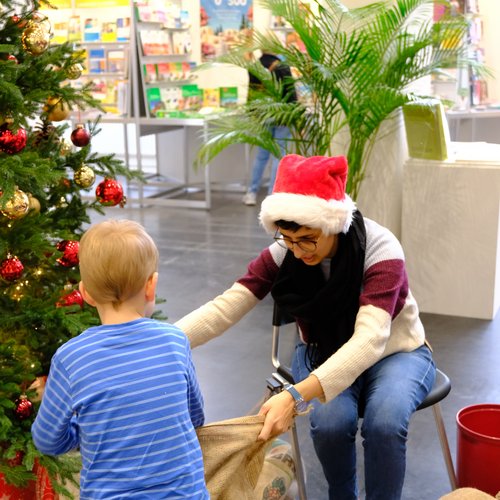 Nikolaus mit Kind (c) privat